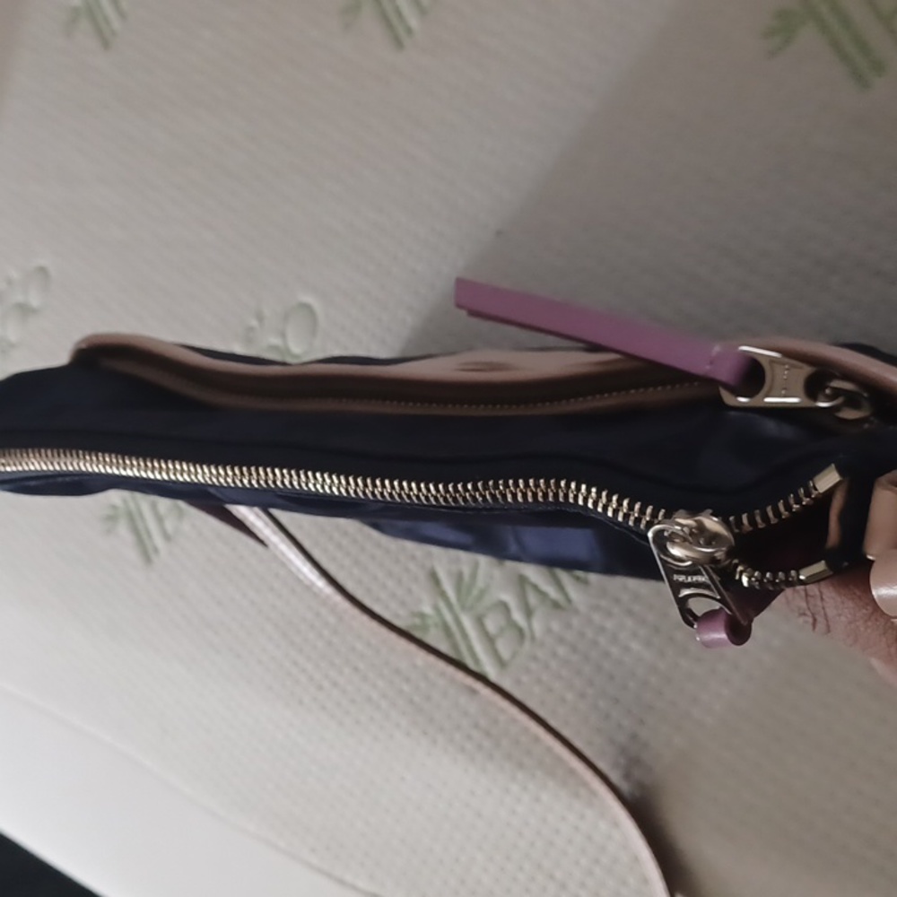 Coach crossbody - Picture 2 of 7